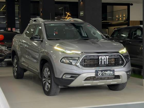 FIAT TORO 2.0 16V TURBO DIESEL VOLCANO 4WD AT9 FIAT TORO 2.0 16V TURBO DIESEL VOLCANO 4WD AT9